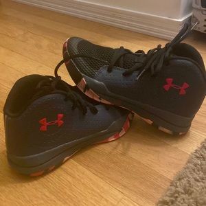 Girls 4Y athletic shoes